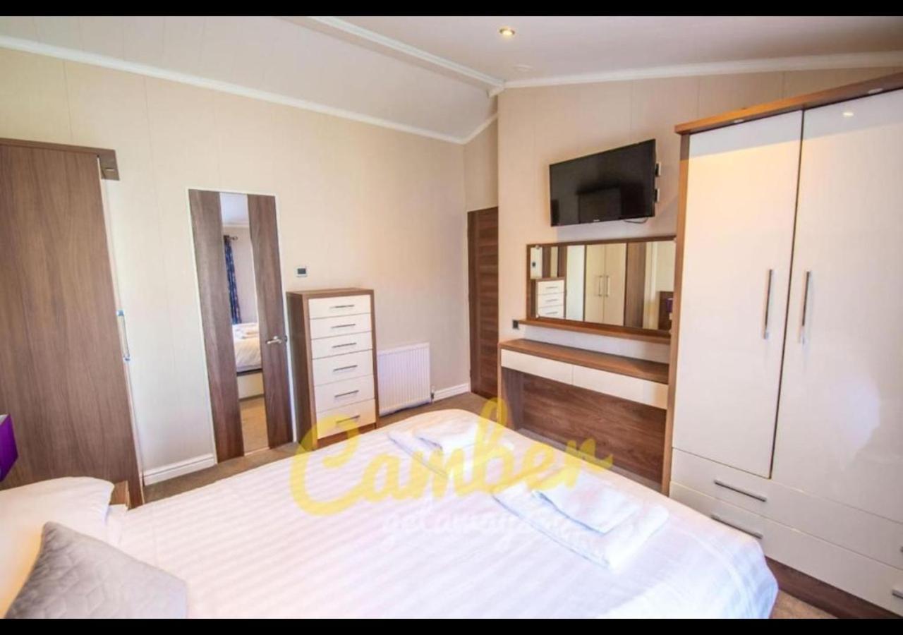 Mp768 - Camber Sands Holiday Park - Huge Lodge - Small Dog Friendly - Sleeps 8 外观 照片