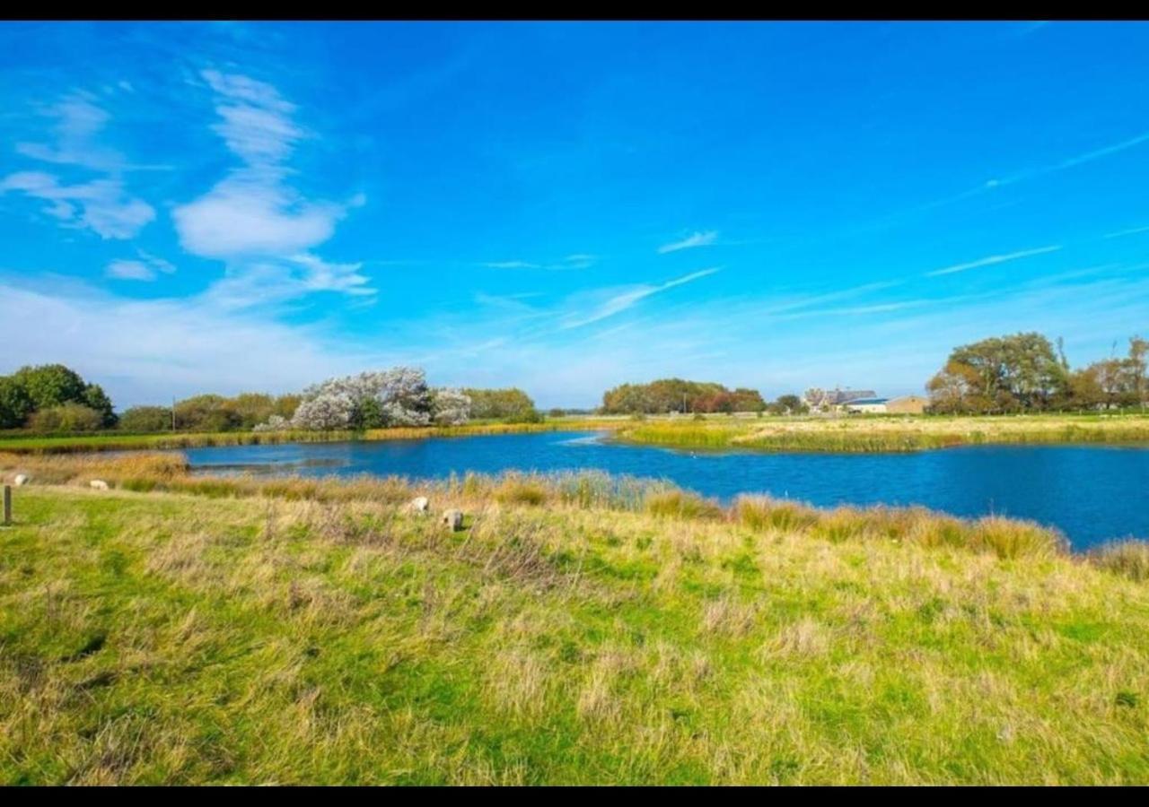 Mp768 - Camber Sands Holiday Park - Huge Lodge - Small Dog Friendly - Sleeps 8 外观 照片